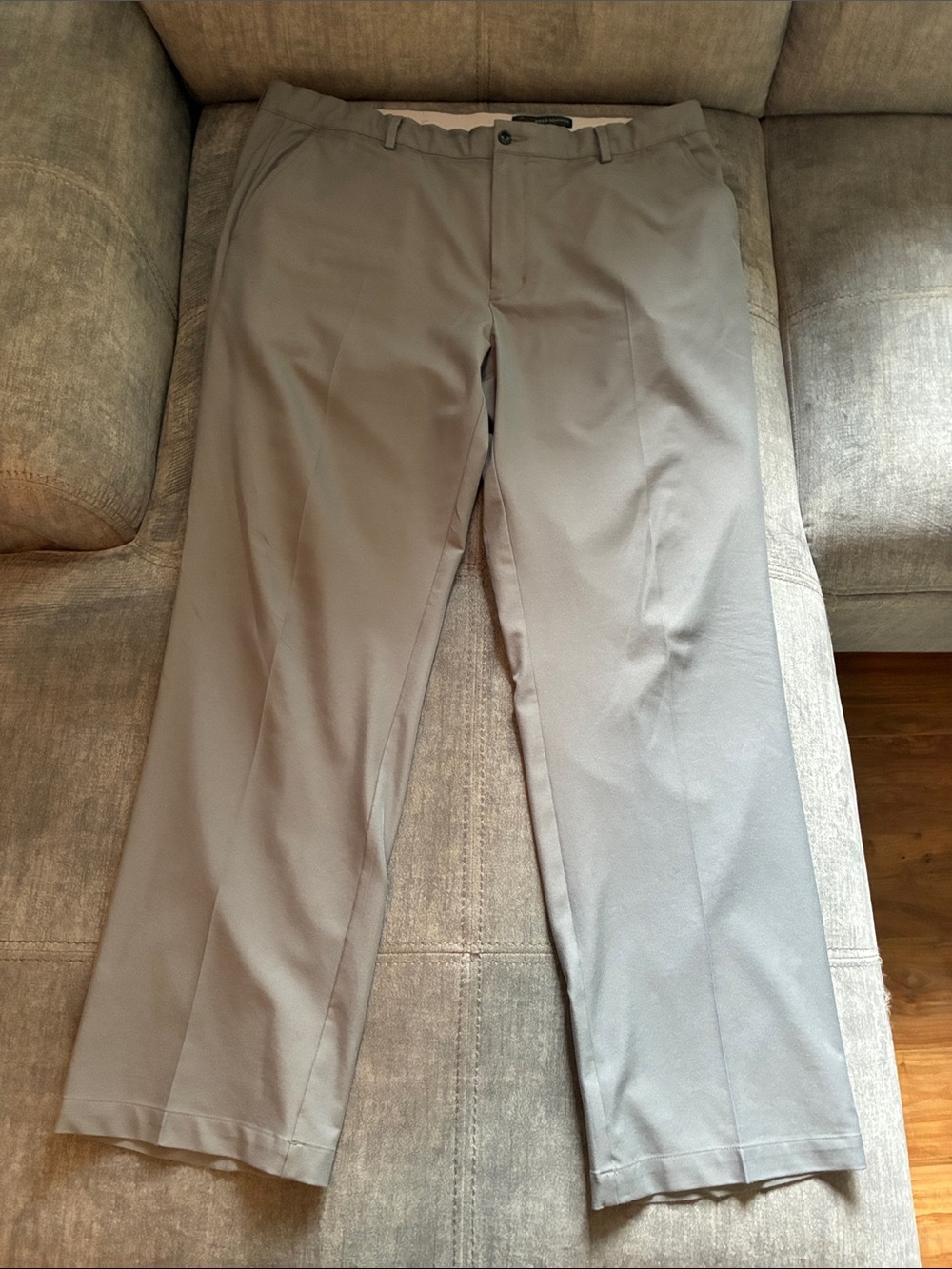 Greg Norman Collection Men's Dress Pants - Light Gray